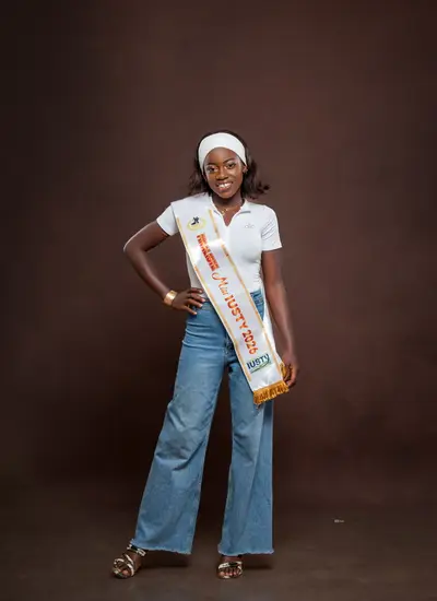 Djouka nobessi blondy laitisia  