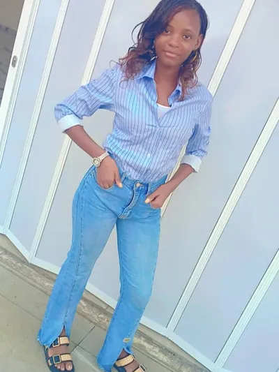 EKE ABEGA Reine Esther