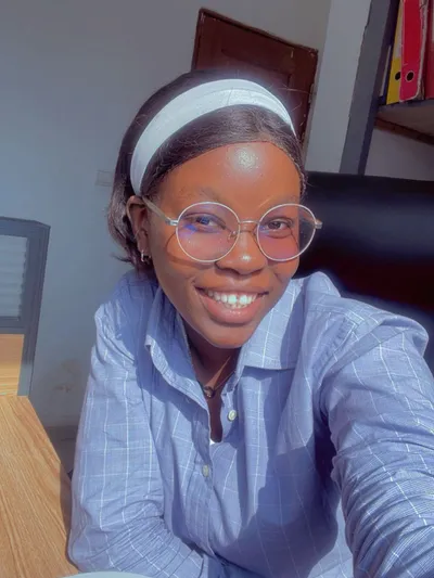 Nzalle nickese Giovanna